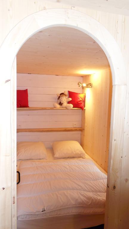 Holiday home La Roulotte Du Bucheron *